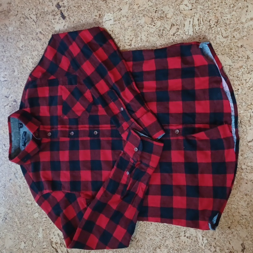 *3 FOR $20 ITEM* Brave Soul buffalo plaid flannel shirt, size M
